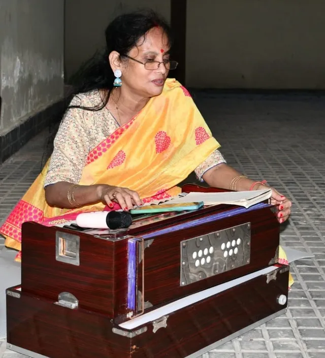 Purabi Bordoloi playing the harmonium